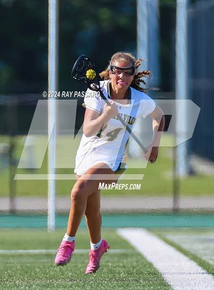 Thumbnail 1 in Massapequa vs. Ward Melville - Long Island Class A Championship photogallery.