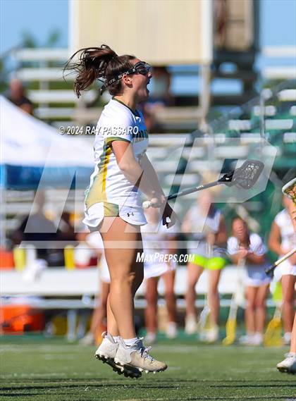 Thumbnail 3 in Massapequa vs. Ward Melville - Long Island Class A Championship photogallery.