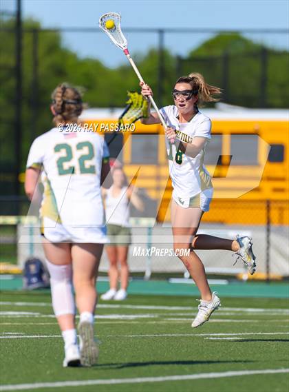 Thumbnail 1 in Massapequa vs. Ward Melville - Long Island Class A Championship photogallery.