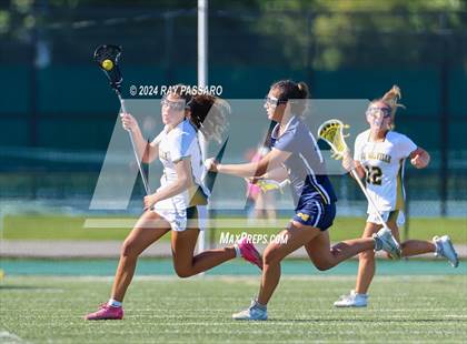 Thumbnail 3 in Massapequa vs. Ward Melville - Long Island Class A Championship photogallery.