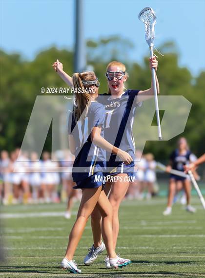 Thumbnail 3 in Massapequa vs. Ward Melville - Long Island Class A Championship photogallery.