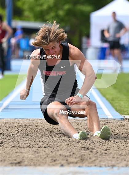 Thumbnail 2 in UHSAA Championships Day 1 photogallery.