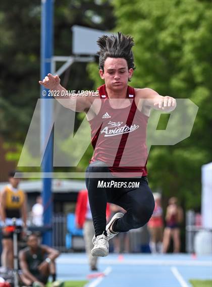 Thumbnail 1 in UHSAA Championships Day 1 photogallery.