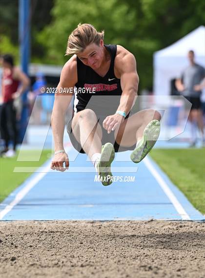 Thumbnail 1 in UHSAA Championships Day 1 photogallery.