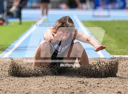 Thumbnail 2 in UHSAA Championships Day 1 photogallery.
