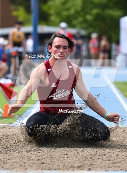 Thumbnail 3 in UHSAA Championships Day 1 photogallery.