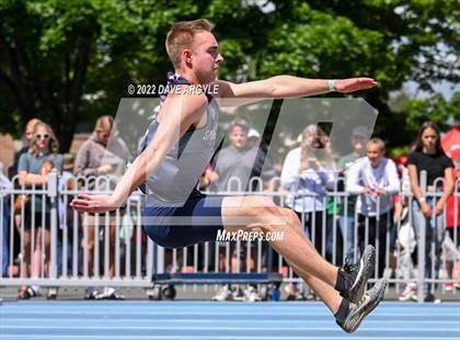 Thumbnail 2 in UHSAA Championships Day 1 photogallery.