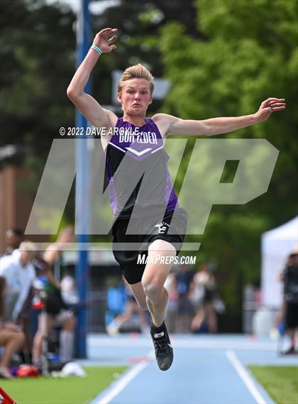Thumbnail 2 in UHSAA Championships Day 1 photogallery.