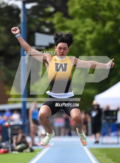 Thumbnail 2 in UHSAA Championships Day 1 photogallery.