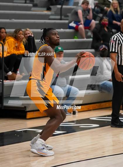 Thumbnail 1 in Brush vs Cathedral (Sneakers for Santa Shootout) photogallery.
