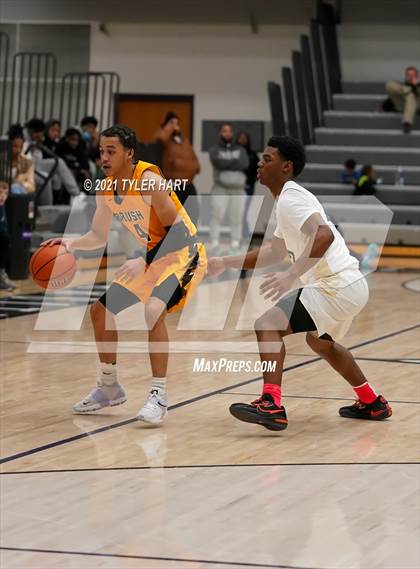 Thumbnail 3 in Brush vs Cathedral (Sneakers for Santa Shootout) photogallery.