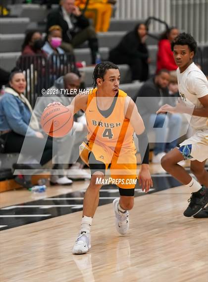 Thumbnail 1 in Brush vs Cathedral (Sneakers for Santa Shootout) photogallery.