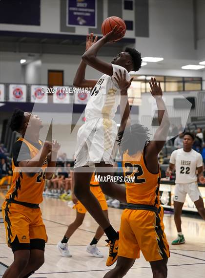 Thumbnail 1 in Brush vs Cathedral (Sneakers for Santa Shootout) photogallery.