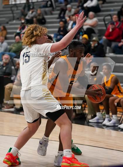 Thumbnail 1 in Brush vs Cathedral (Sneakers for Santa Shootout) photogallery.
