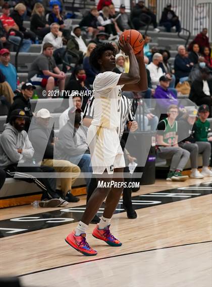 Thumbnail 3 in Brush vs Cathedral (Sneakers for Santa Shootout) photogallery.