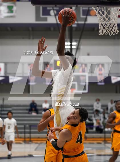 Thumbnail 1 in Brush vs Cathedral (Sneakers for Santa Shootout) photogallery.