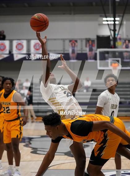 Thumbnail 1 in Brush vs Cathedral (Sneakers for Santa Shootout) photogallery.