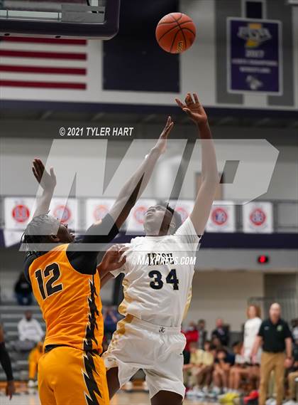 Thumbnail 3 in Brush vs Cathedral (Sneakers for Santa Shootout) photogallery.