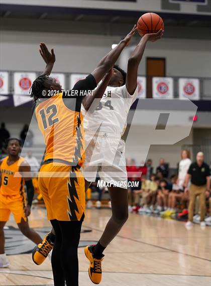Thumbnail 1 in Brush vs Cathedral (Sneakers for Santa Shootout) photogallery.