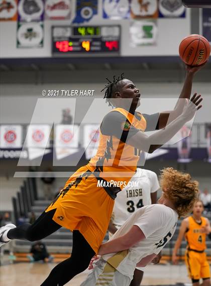Thumbnail 3 in Brush vs Cathedral (Sneakers for Santa Shootout) photogallery.