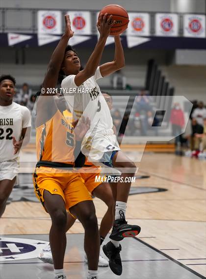 Thumbnail 1 in Brush vs Cathedral (Sneakers for Santa Shootout) photogallery.