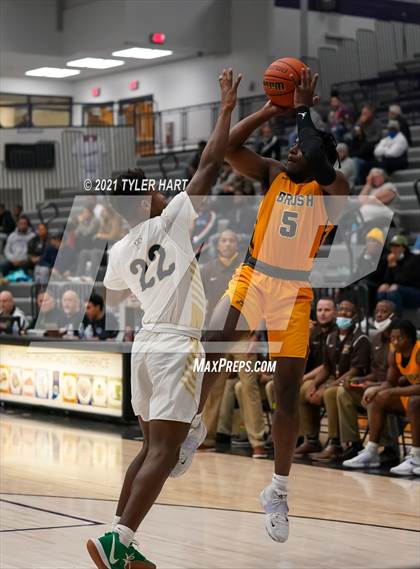Thumbnail 1 in Brush vs Cathedral (Sneakers for Santa Shootout) photogallery.