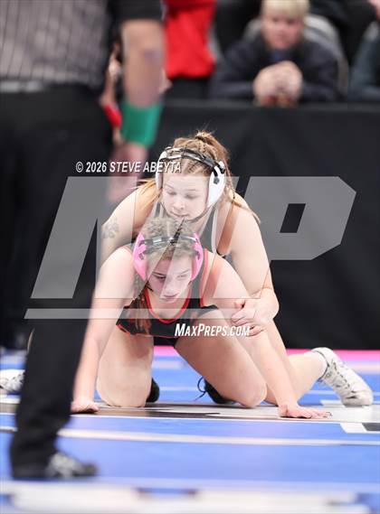 Thumbnail 1 in CHSAA 5A Round 1 photogallery.