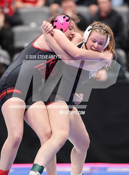 Thumbnail 1 in CHSAA 5A Round 1 photogallery.
