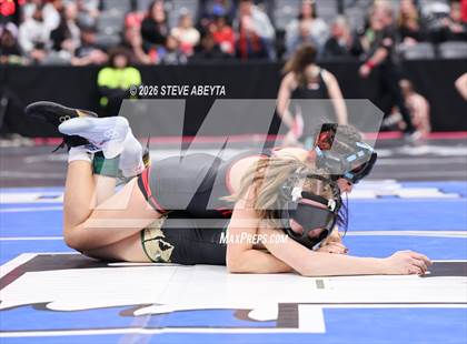 Thumbnail 1 in CHSAA 5A Round 1 photogallery.