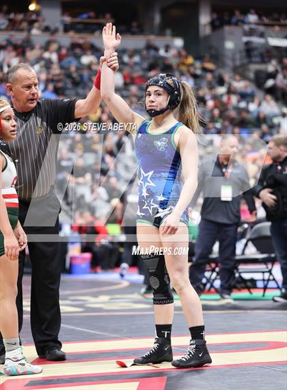 Thumbnail 2 in CHSAA 5A Round 1 photogallery.