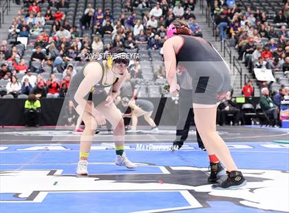 Thumbnail 2 in CHSAA 5A Round 1 photogallery.