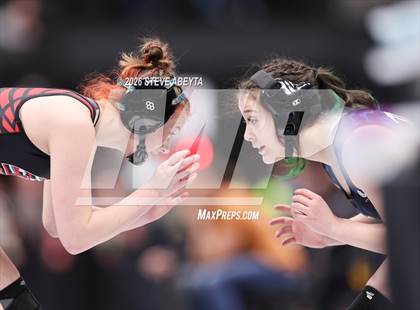 Thumbnail 2 in CHSAA 5A Round 1 photogallery.