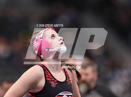 Thumbnail 3 in CHSAA 5A Round 1 photogallery.