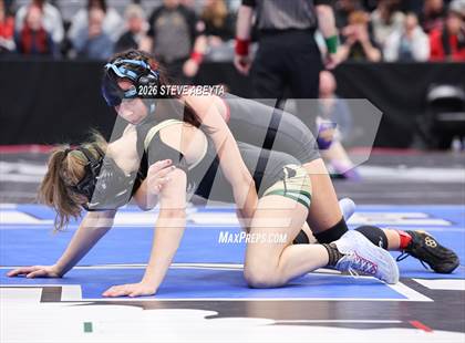Thumbnail 3 in CHSAA 5A Round 1 photogallery.