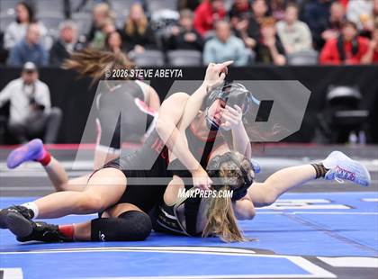 Thumbnail 3 in CHSAA 5A Round 1 photogallery.