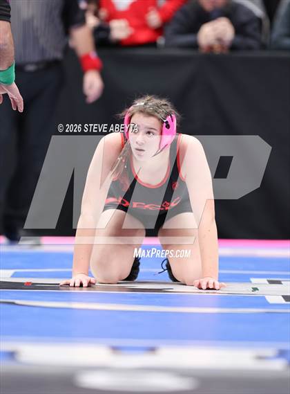 Thumbnail 2 in CHSAA 5A Round 1 photogallery.