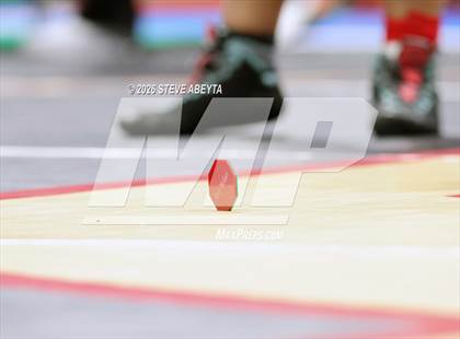 Thumbnail 1 in CHSAA 5A Round 1 photogallery.