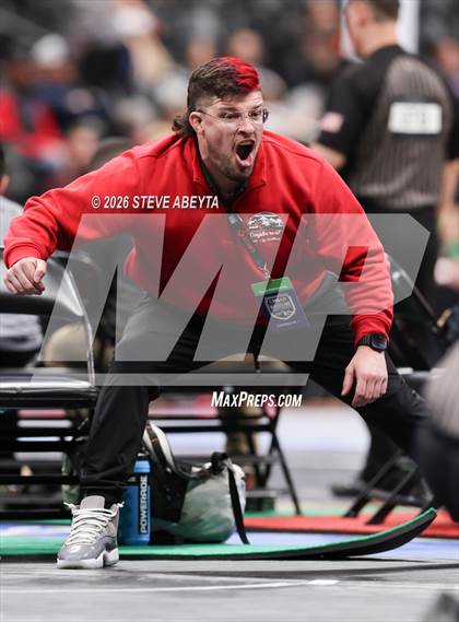 Thumbnail 1 in CHSAA 5A Round 1 photogallery.