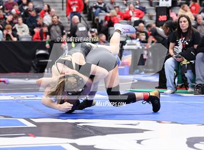 Thumbnail 2 in CHSAA 5A Round 1 photogallery.