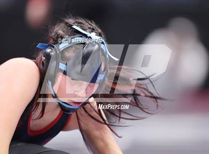 Thumbnail 3 in CHSAA 5A Round 1 photogallery.