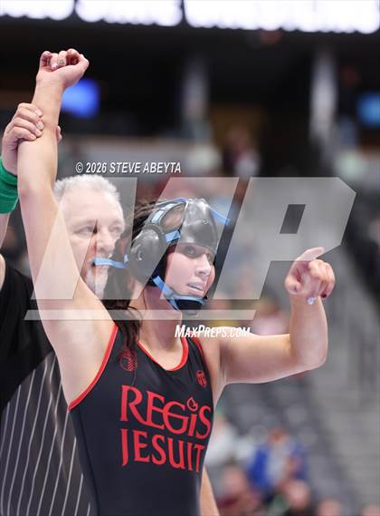 Thumbnail 3 in CHSAA 5A Round 1 photogallery.