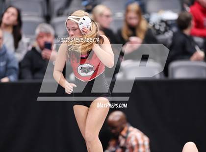 Thumbnail 1 in CHSAA 5A Round 1 photogallery.