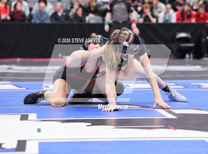 Thumbnail 1 in CHSAA 5A Round 1 photogallery.