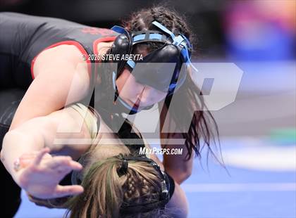 Thumbnail 1 in CHSAA 5A Round 1 photogallery.