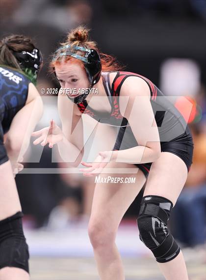 Thumbnail 1 in CHSAA 5A Round 1 photogallery.