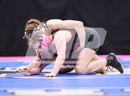 Thumbnail 2 in CHSAA 5A Round 1 photogallery.