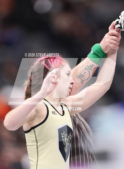 Thumbnail 1 in CHSAA 5A Round 1 photogallery.