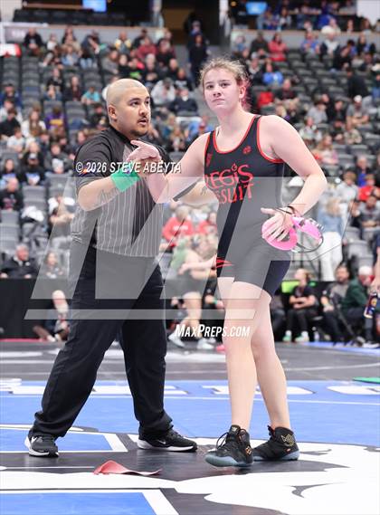Thumbnail 2 in CHSAA 5A Round 1 photogallery.