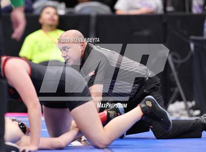 Thumbnail 3 in CHSAA 5A Round 1 photogallery.