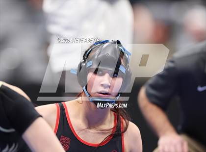 Thumbnail 3 in CHSAA 5A Round 1 photogallery.